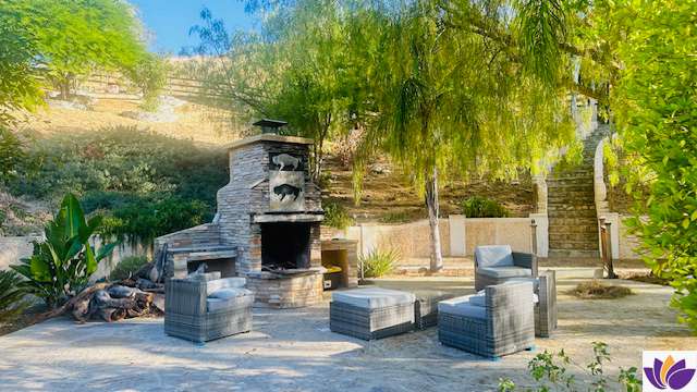 property in burbank
