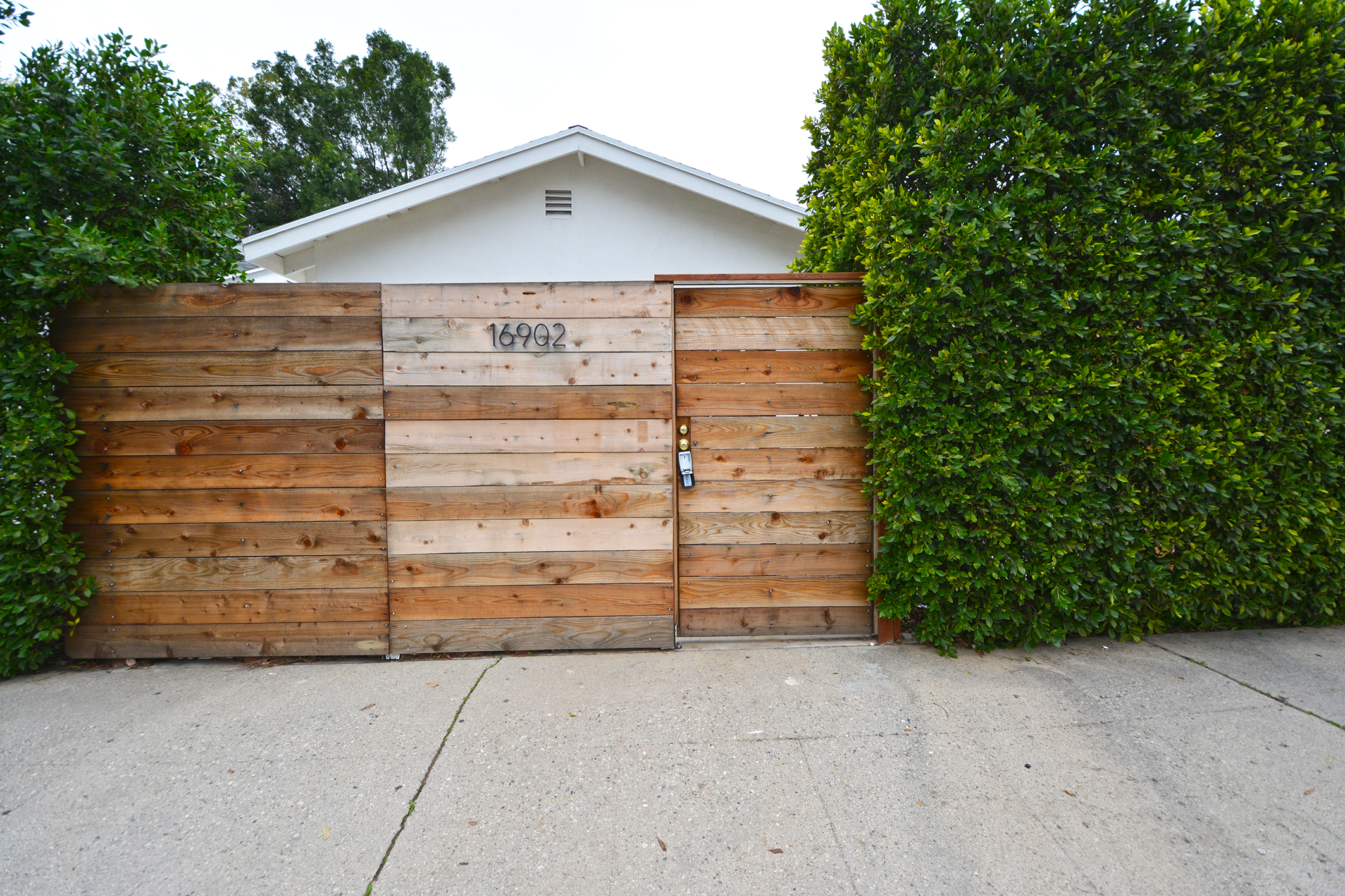 property in burbank for rent