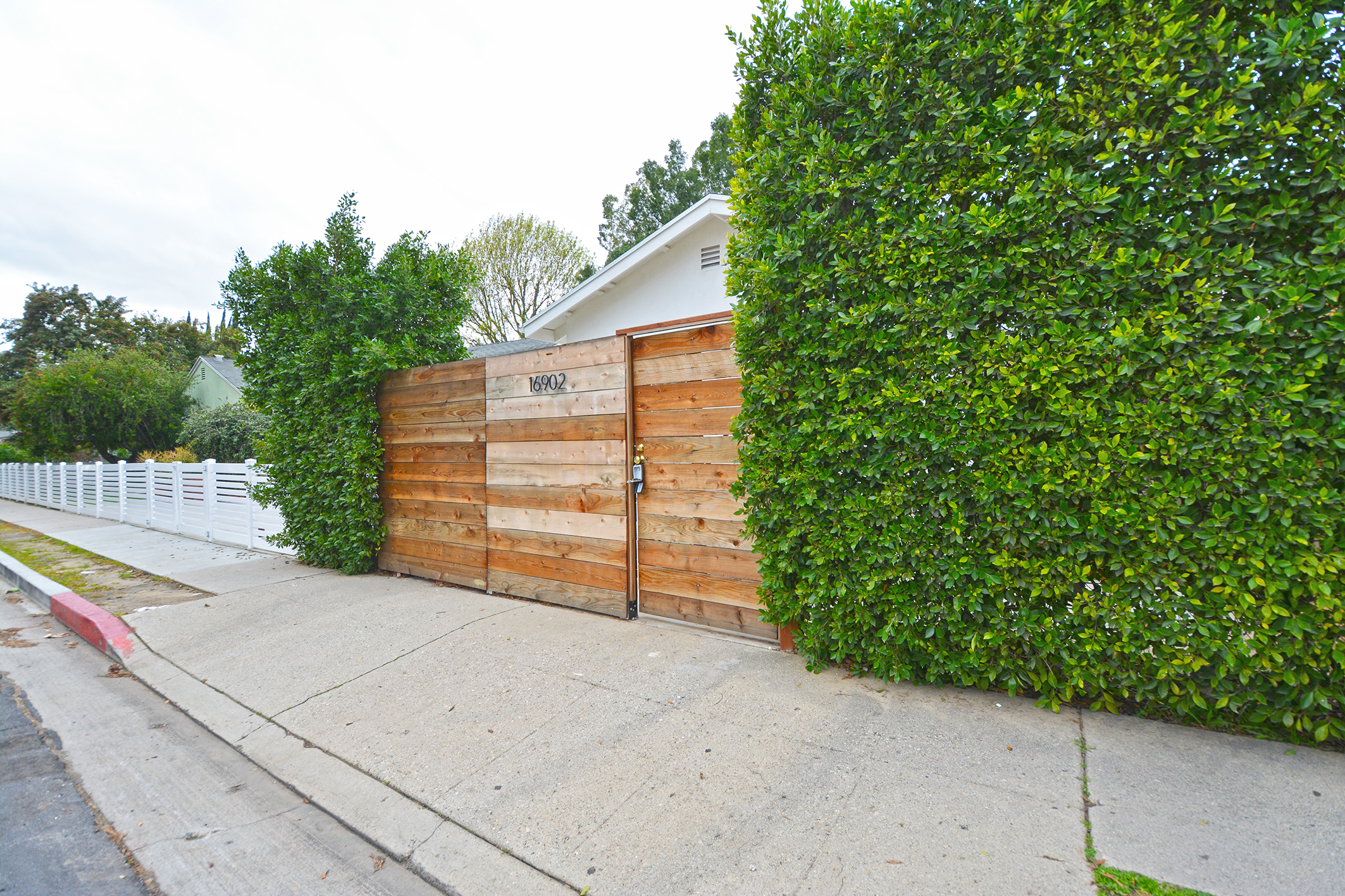 property in burbank